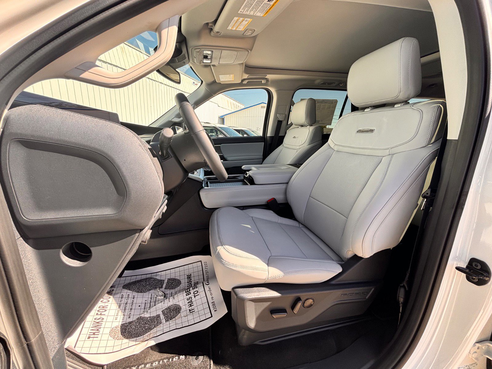 New 2025 Ford Expedition Max Platinum image 26