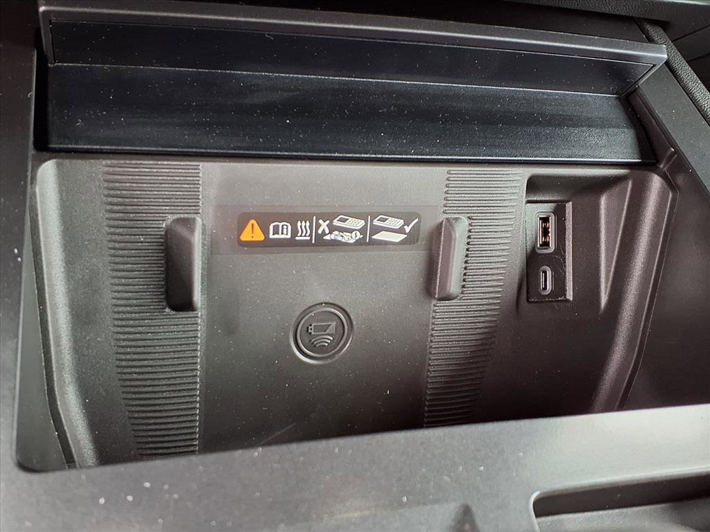 Used 2026 GMC Hummer EV SUV image 18