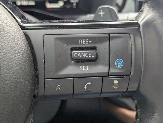 Used 2023 Nissan Pathfinder Platinum w/ Cargo Package image 28