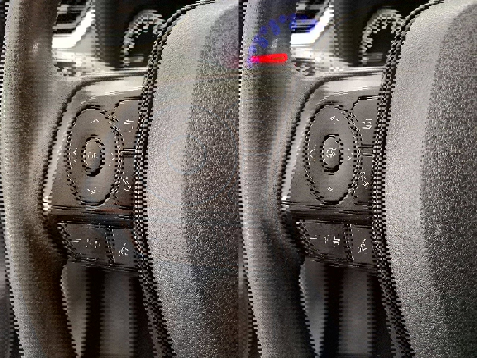 Used 2020 Toyota RAV4 XLE image 17