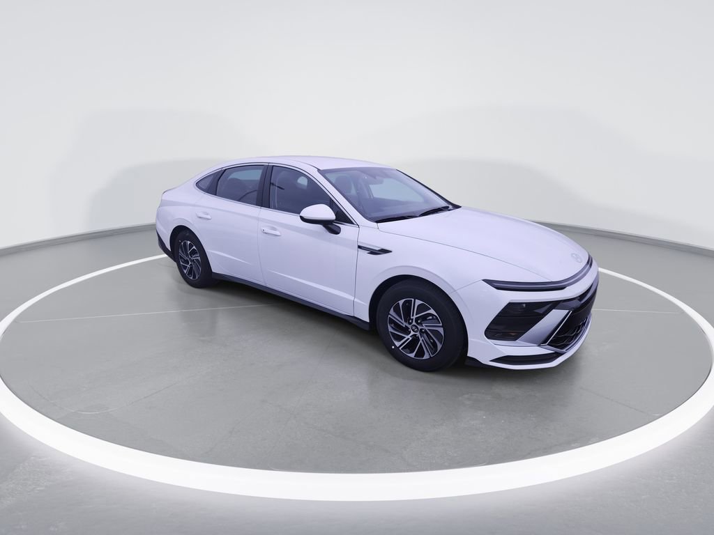 New 2026 Hyundai Sonata Blue FWD image 2