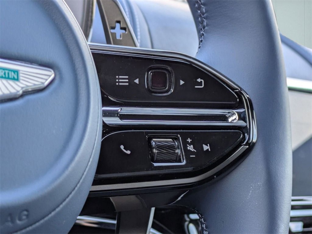 New 2025 Aston Martin DBX 707 image 22