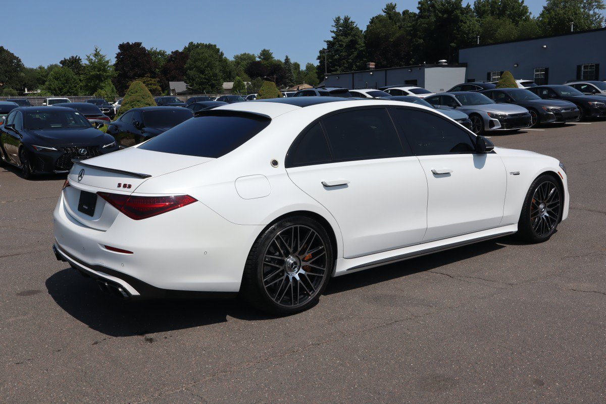 Used 2024 Mercedes-Benz S 63 AMG S w/ Carbon Fiber Exterior Package image 5