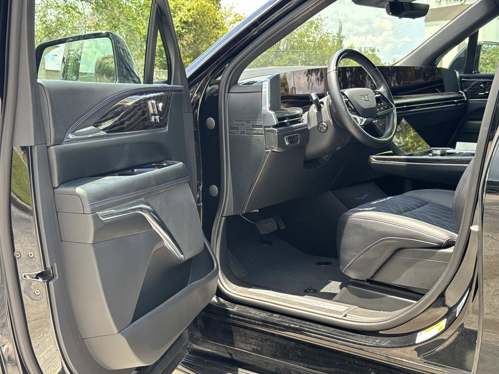 Certified 2026 Cadillac Escalade IQ Sport 1 AWD/4WD image 13