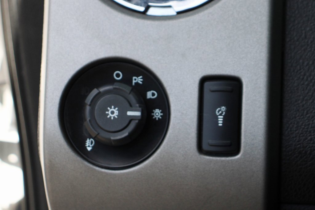 Used 2016 Ford F250 Lariat w/ Lariat Ultimate Package image 19