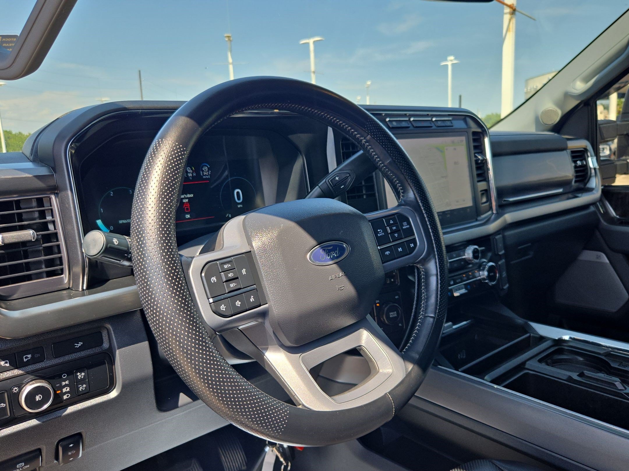 Used 2024 Ford F250 Lariat w/ Sport Appearance Package AWD/4WD image 16