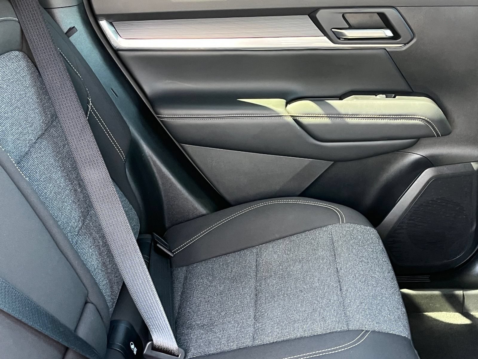 Used 2025 GMC Terrain Elevation FWD image 11