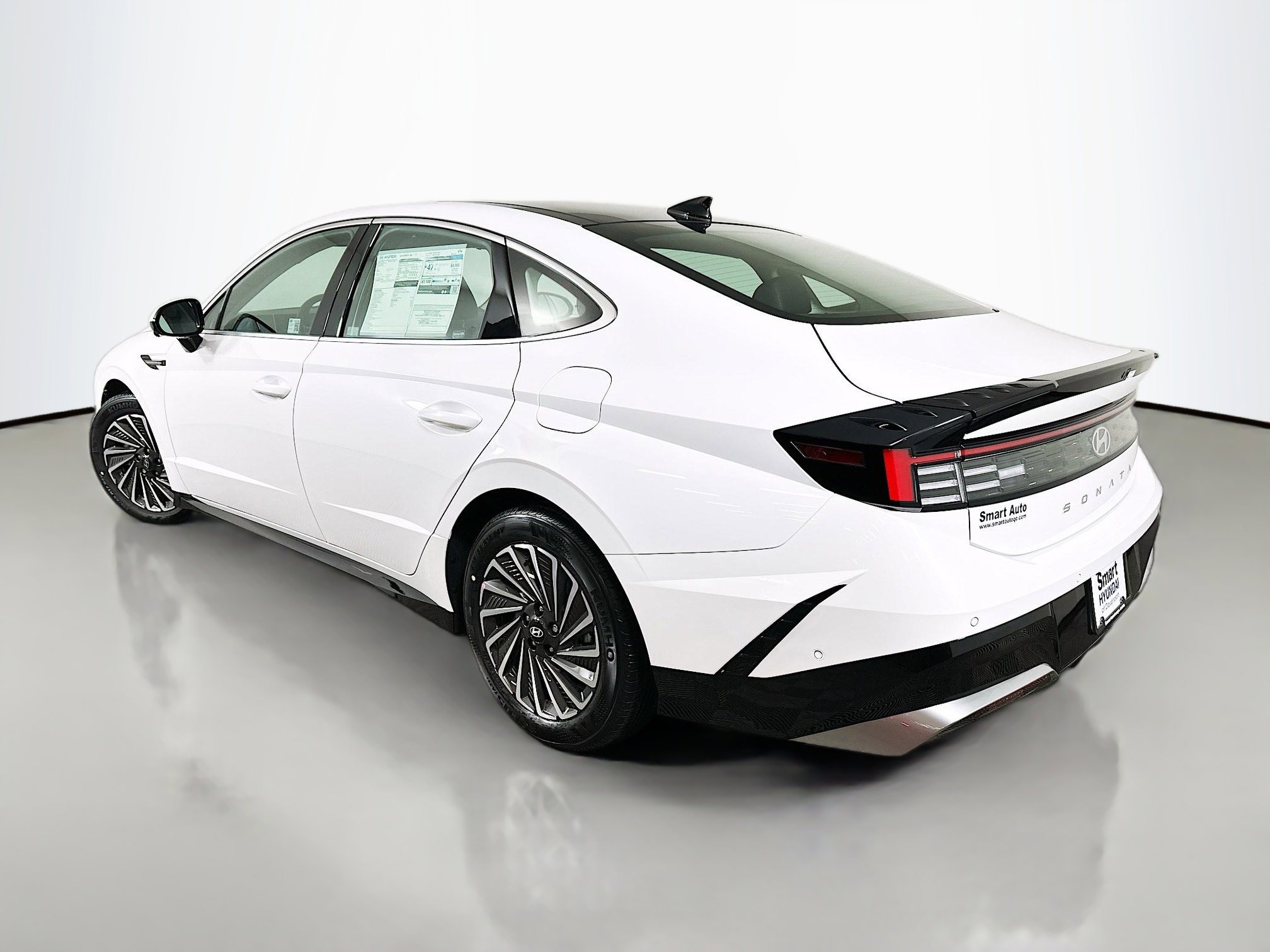 New 2025 Hyundai Sonata Limited image 5
