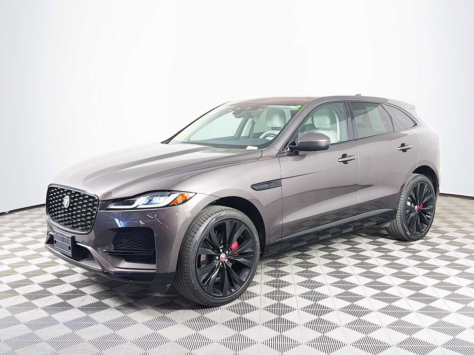 Used 2022 Jaguar F-PACE S AWD/4WD image 1