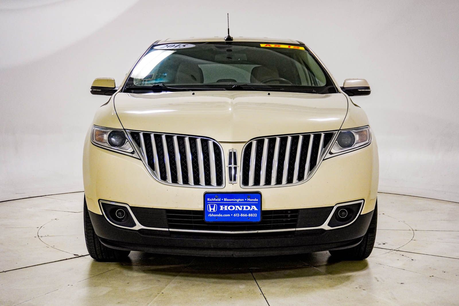 Used 2015 Lincoln MKX FWD w/ Equipment Group 101A image 14