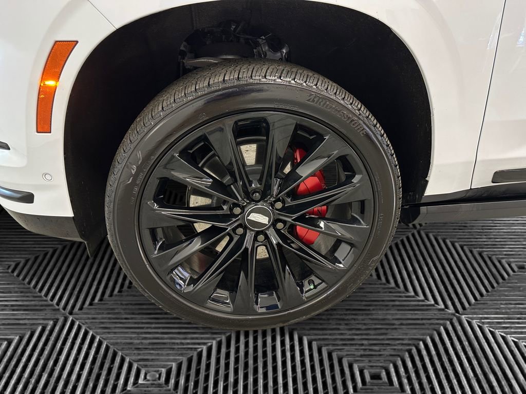 Used 2026 Cadillac Escalade Platinum Sport w/ LPO, ONYX Package image 14