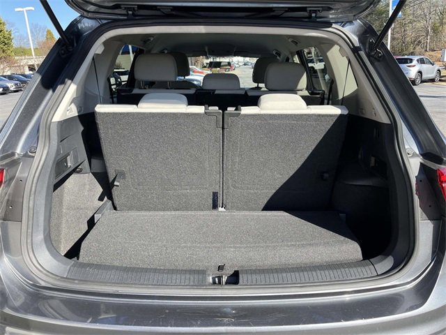 Used 2018 Volkswagen Tiguan S image 9