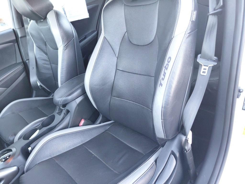 Used 2016 Hyundai Veloster Turbo image 20