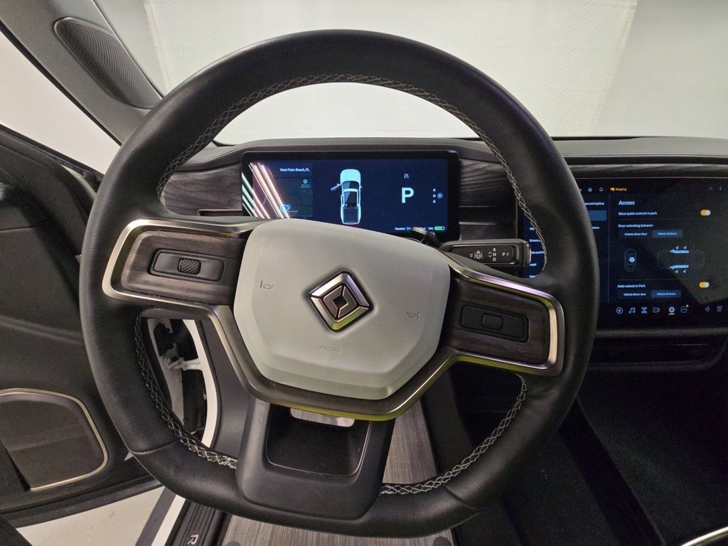 Used 2023 Rivian R1T Adventure image 6