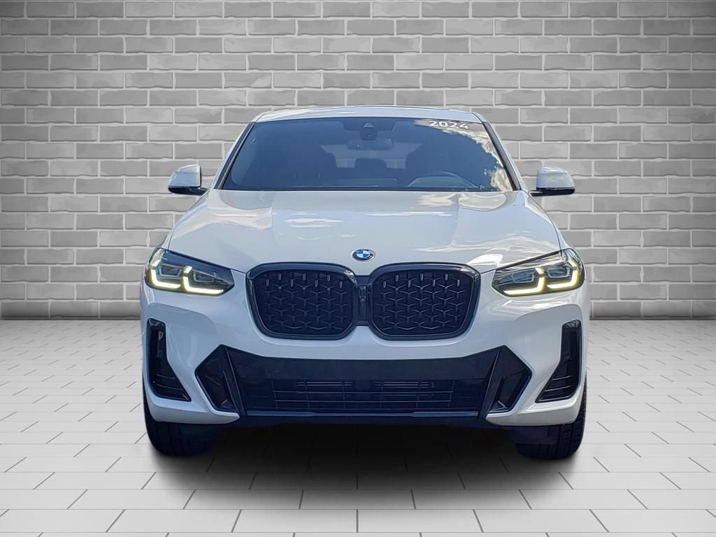 Used 2024 BMW X4 xDrive30i w/ Premium Package AWD/4WD image 2