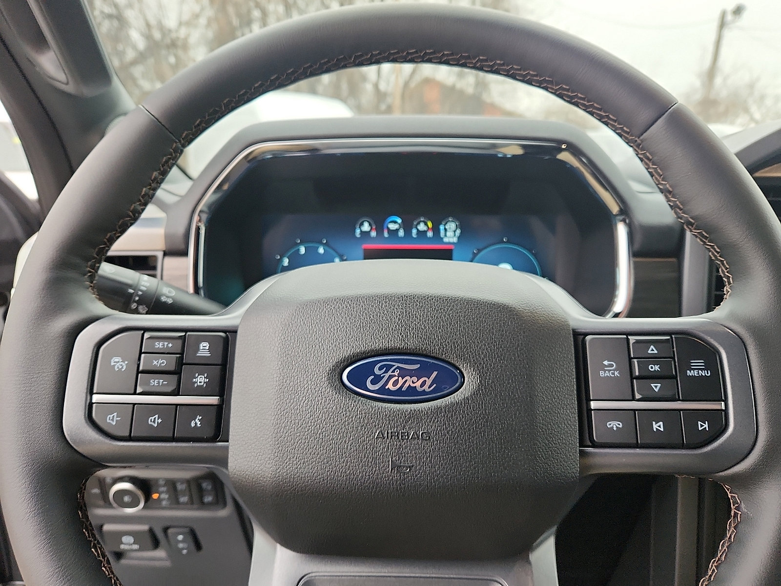 New 2025 Ford F150 Lariat w/ Equipment Group 501A Mid image 14