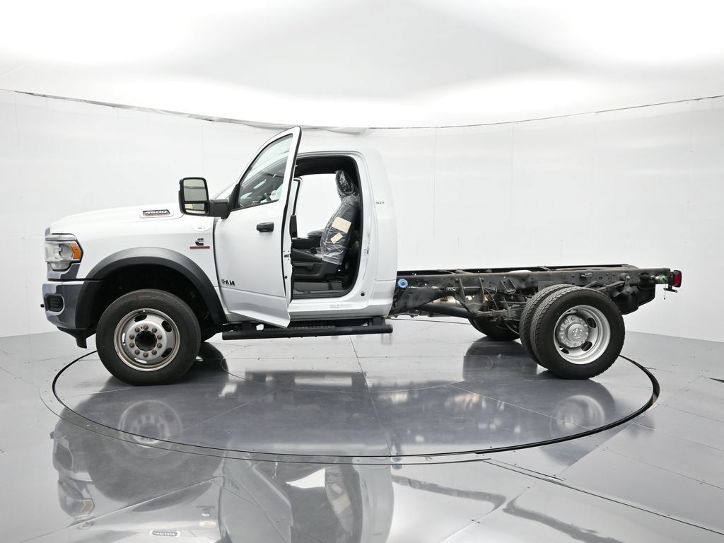 Used 2023 RAM 4500 SLT w/ Quick Order Package 2YG SLT RWD image 48