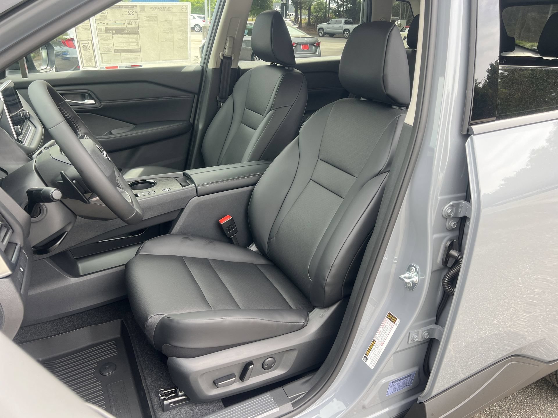 New 2026 Nissan Rogue Dark Armor FWD image 15