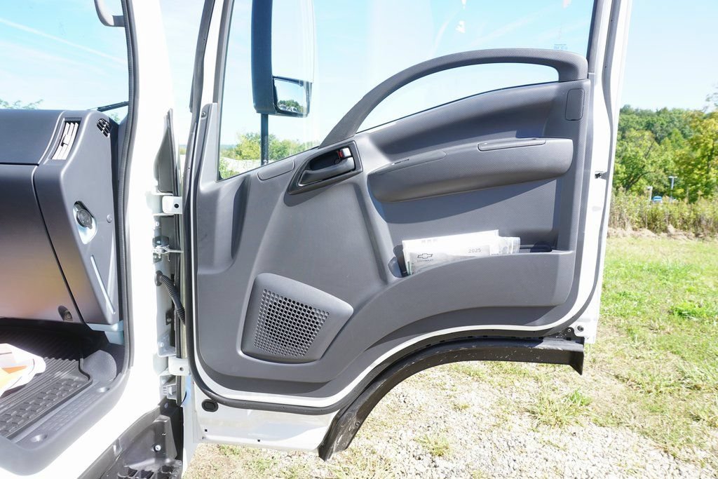 New 2025 Chevrolet Low Cab Forward RWD image 20