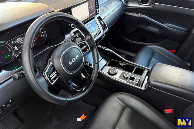 Used 2023 Kia Sorento EX AWD/4WD image 10