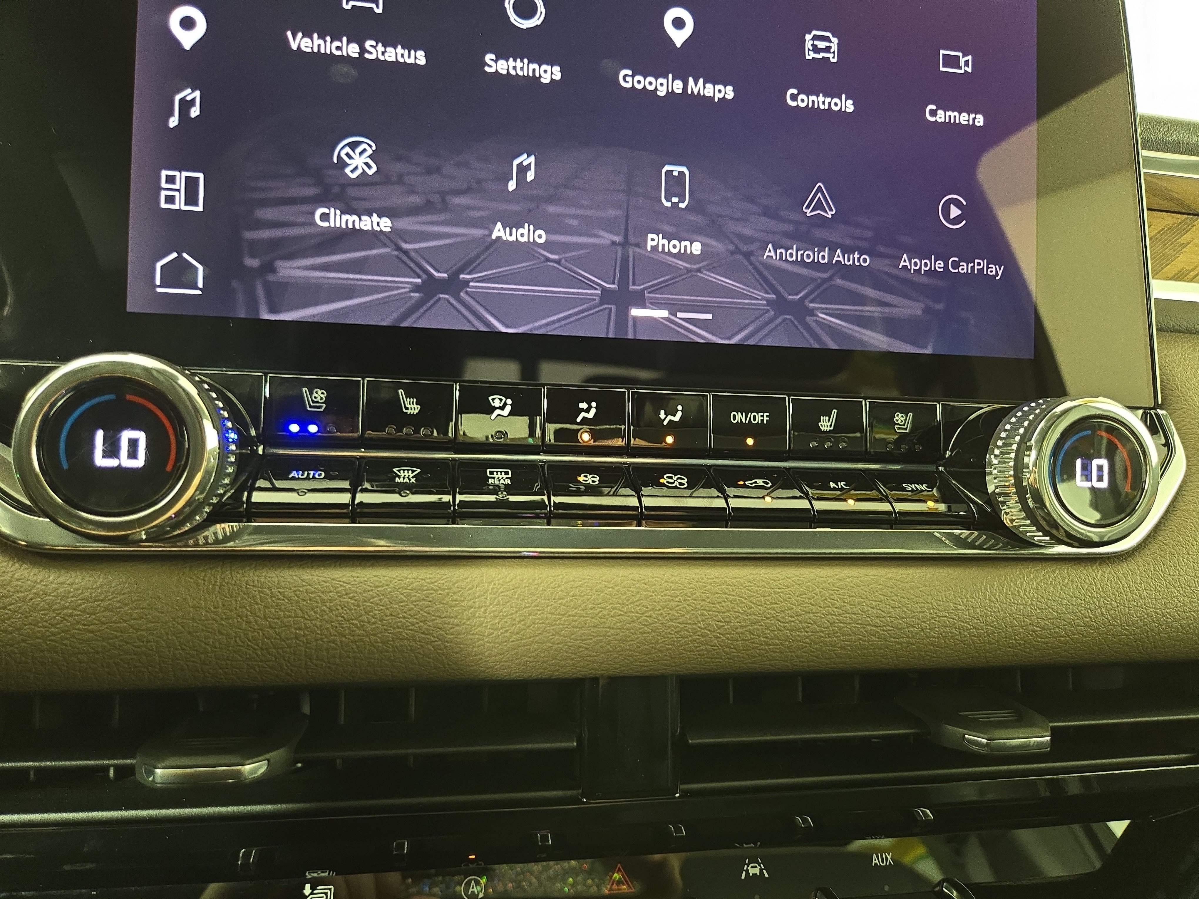 Certified 2025 GMC Canyon Denali AWD/4WD image 26