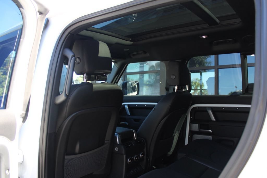 Used 2024 Land Rover Defender 130 Outbound AWD/4WD image 35