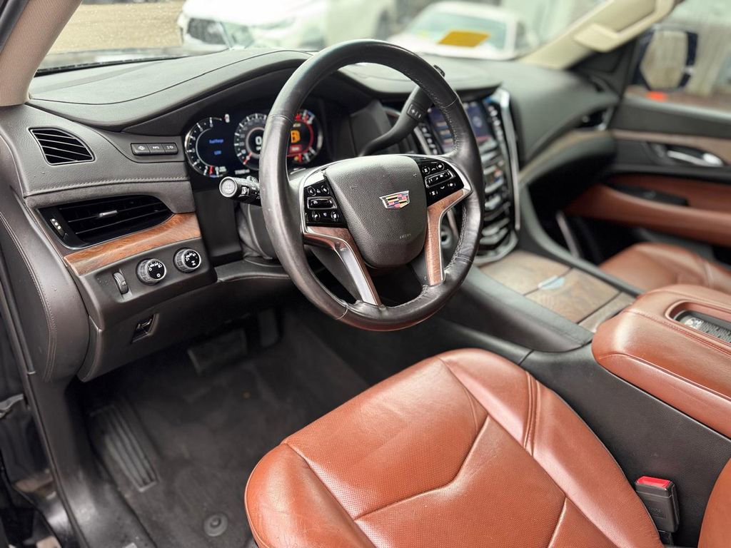 Used 2017 Cadillac Escalade Premium Luxury w/ LPO, Radiant Package image 14