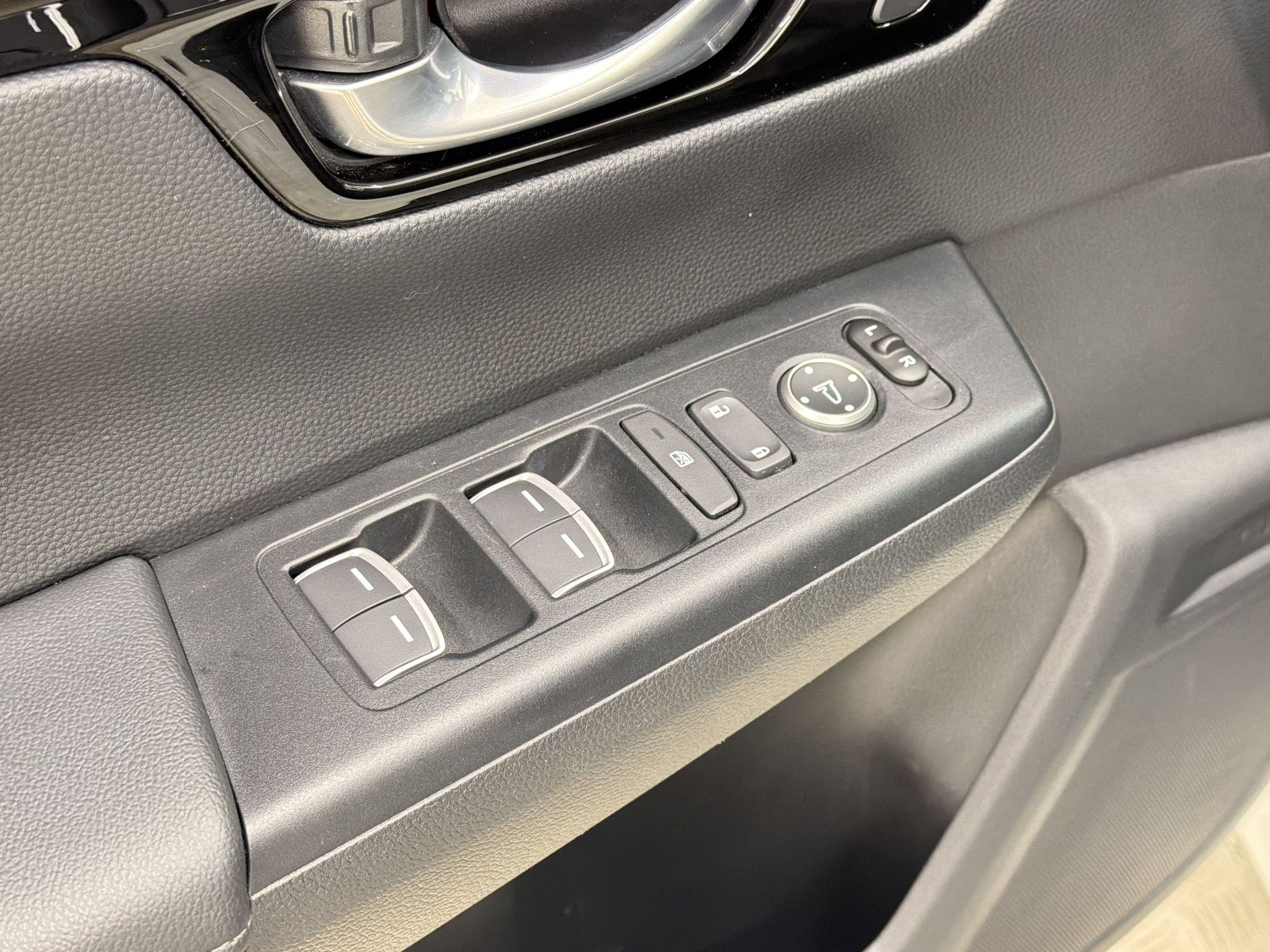 Used 2024 Honda CR-V EX-L image 21