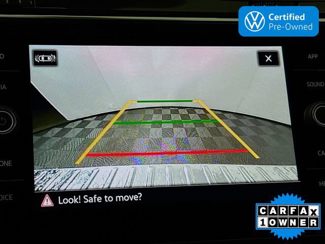 Certified 2022 Volkswagen Tiguan SE w/ Panoramic Sunroof Package image 15