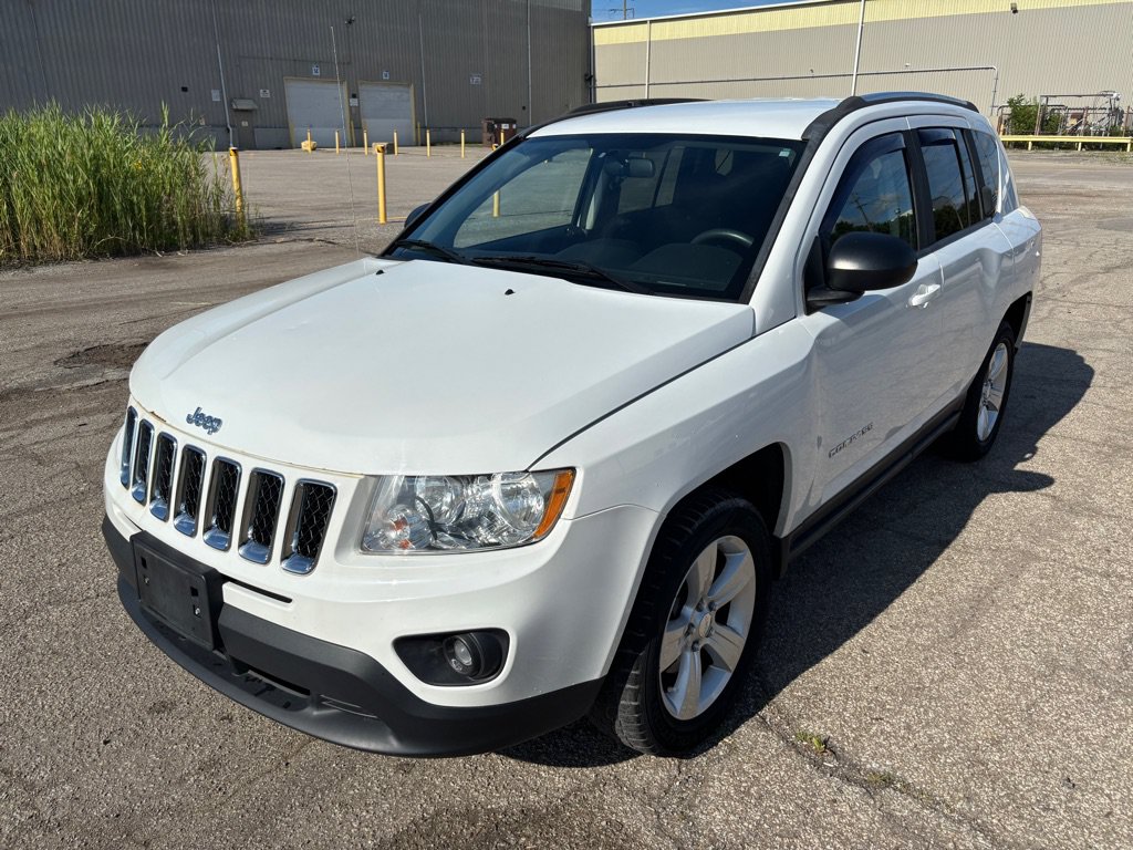 Used 2013 Jeep Compass Latitude AWD/4WD image 7