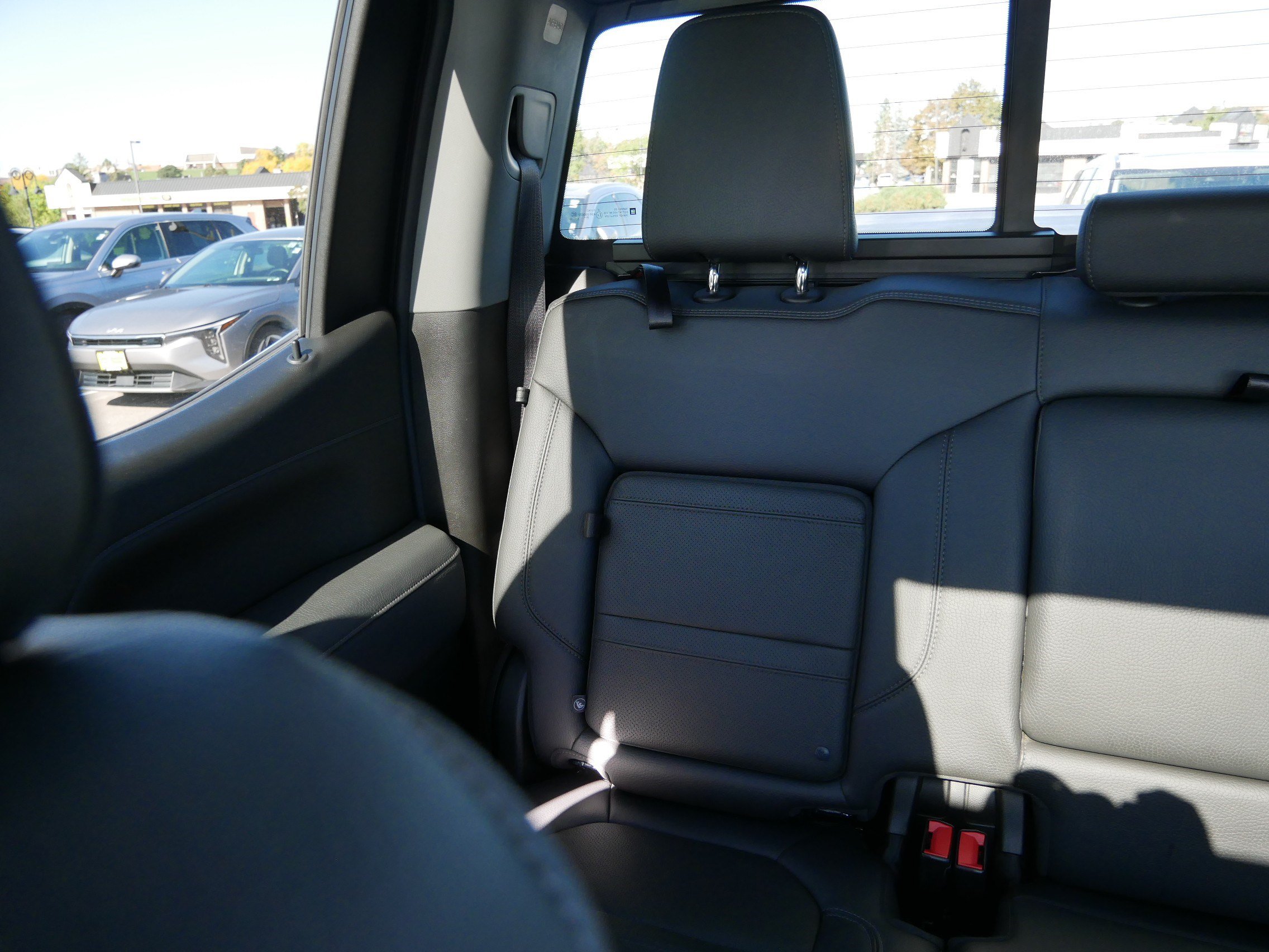 Used 2021 GMC Sierra 1500 Denali w/ Denali Ultimate Package AWD/4WD image 12
