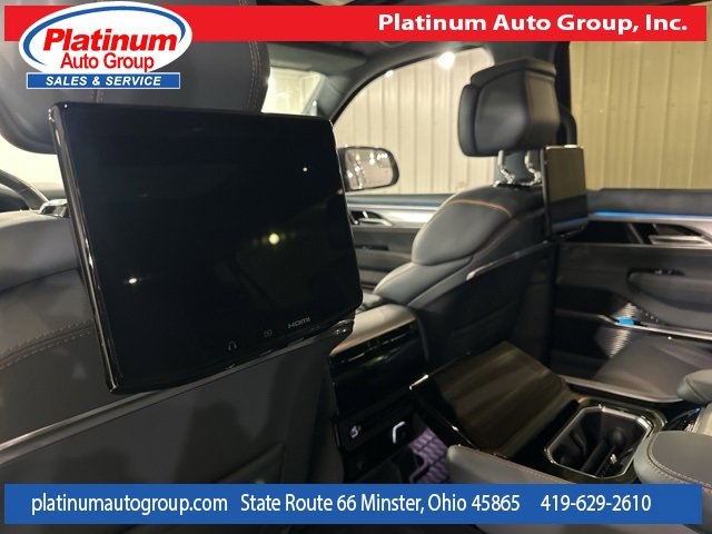 Used 2023 Jeep Grand Wagoneer L Series III w/ Rear Seat Video Group 1 image 27