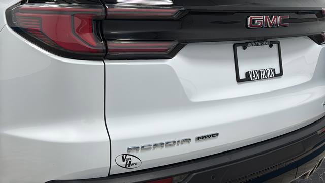 Used 2024 GMC Acadia AT4 image 39