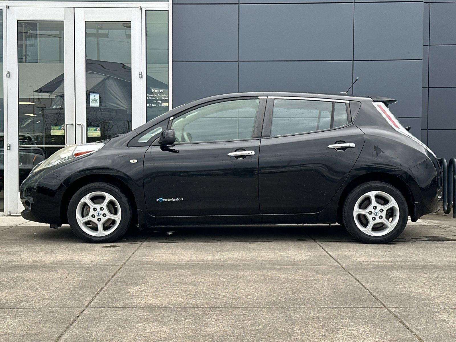 Used 2012 Nissan Leaf SL image 6