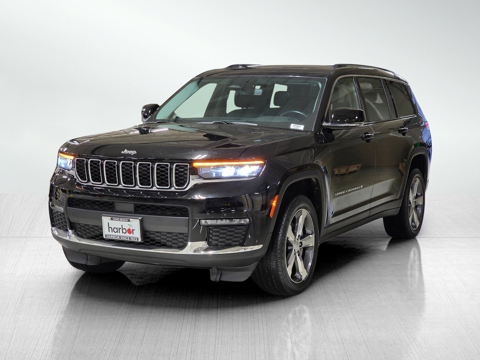 Used 2021 Jeep Grand Cherokee L Limited image 3
