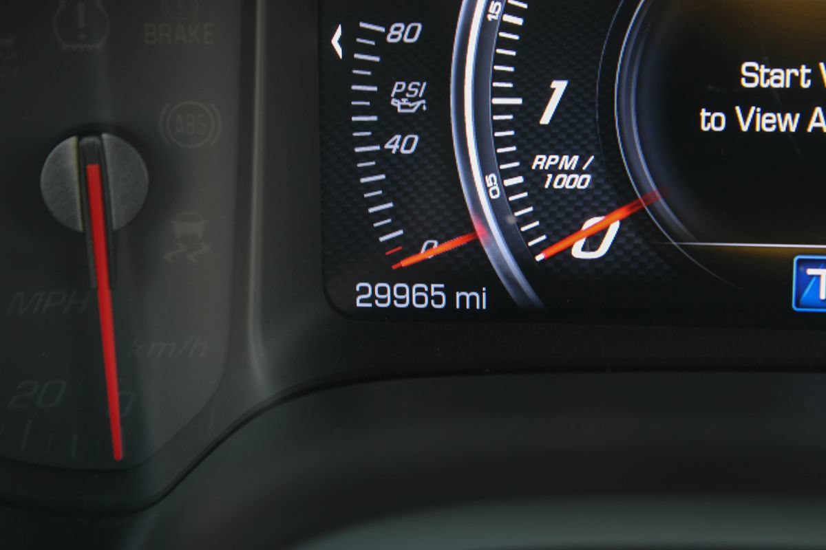 Used 2019 Chevrolet Corvette Stingray Coupe w/ 1LT RWD image 28