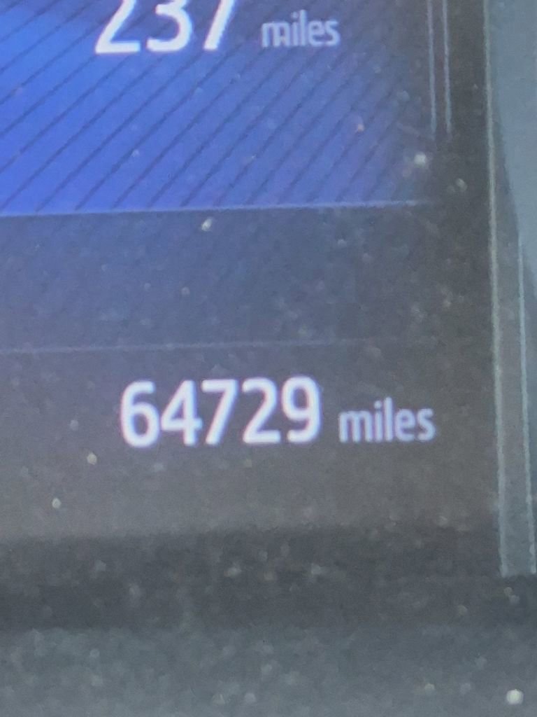 Used 2018 Toyota C-HR XLE FWD image 5