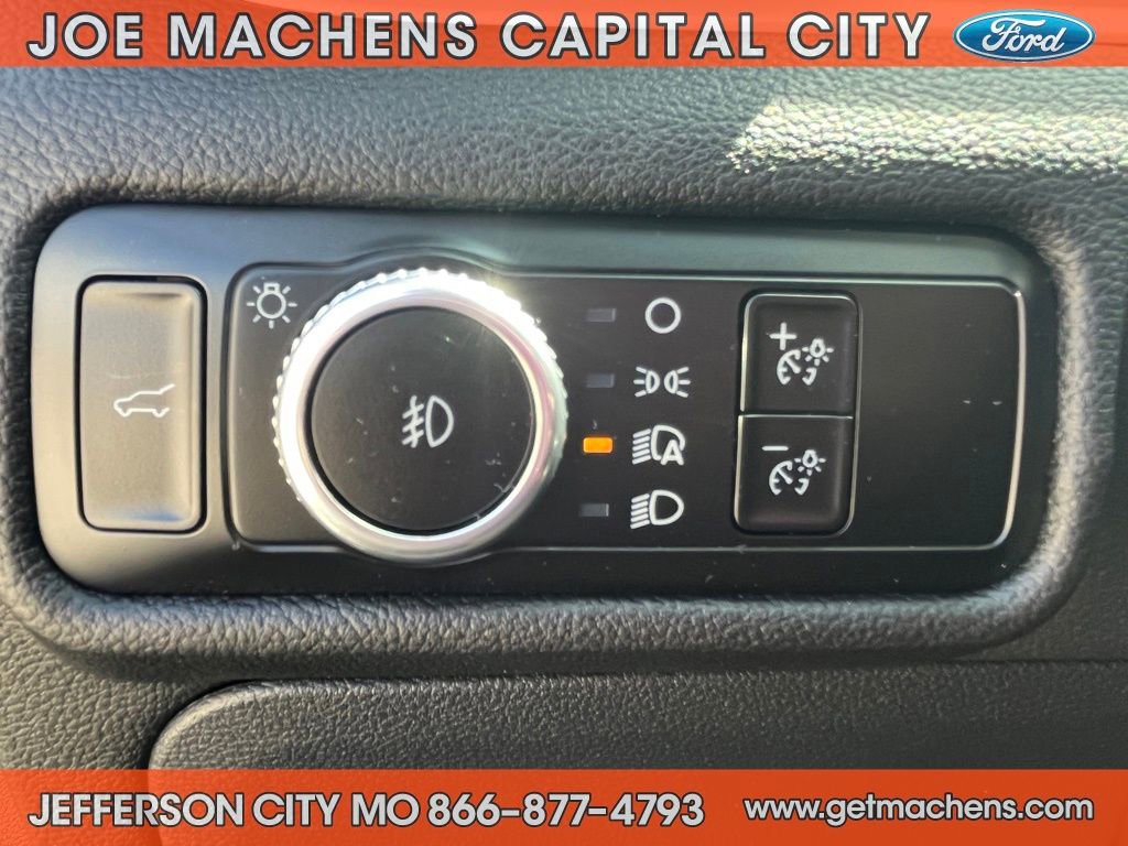 Used 2023 Ford Explorer XLT w/ Equipment Group 202A image 21