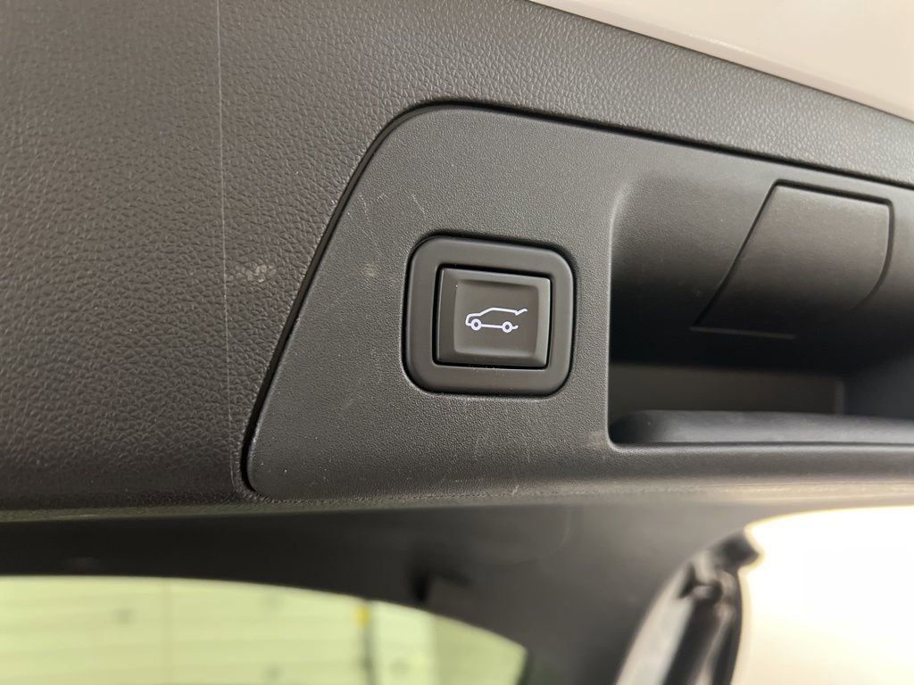 Used 2023 Buick Envision Essence image 34