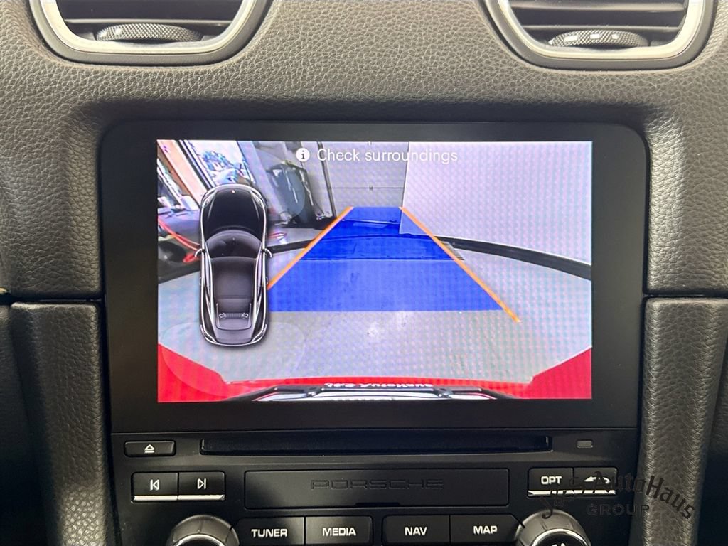 Used 2022 Porsche 718 Cayman RWD image 17