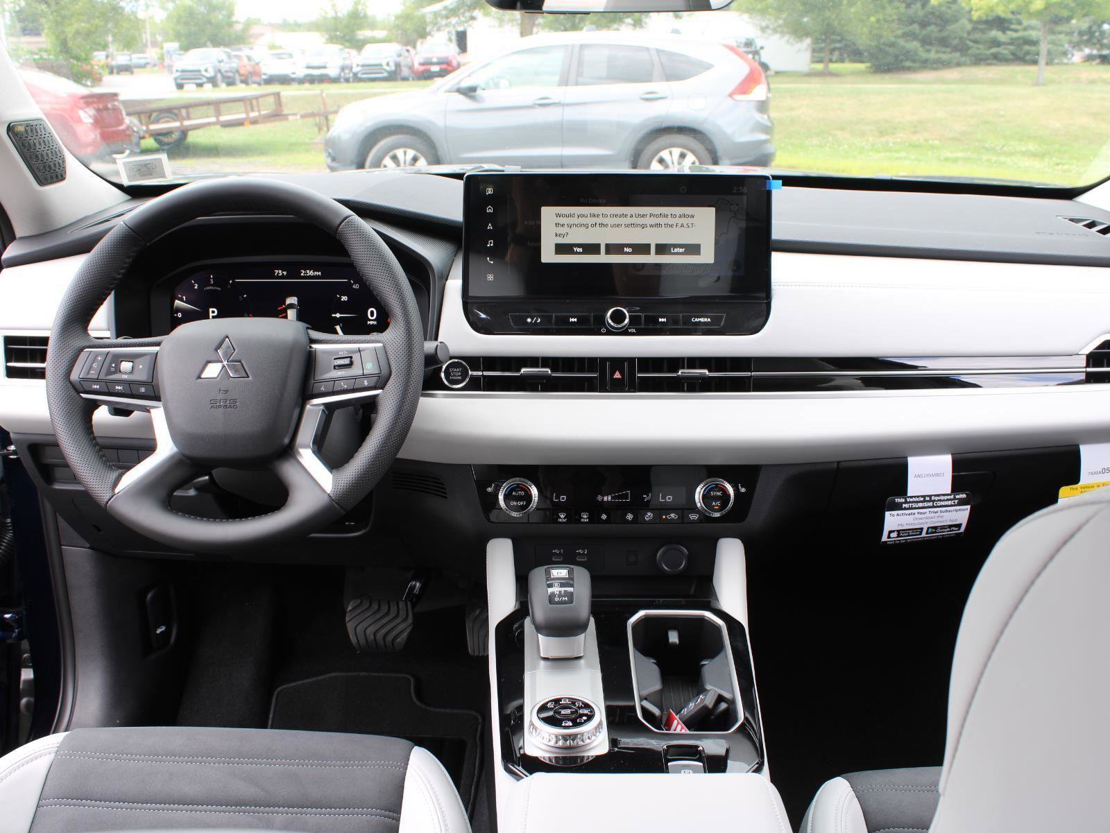 New 2025 Mitsubishi Outlander SE image 20