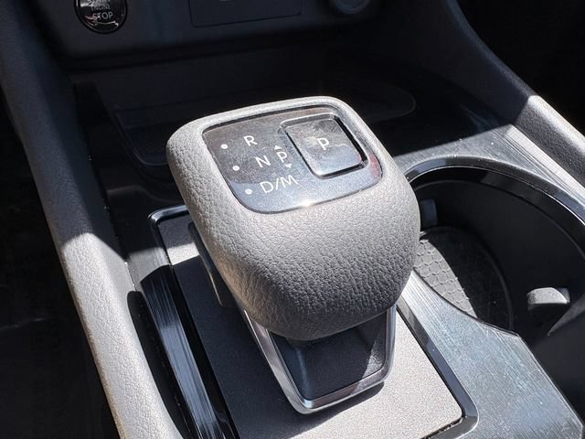 Used 2024 Nissan Rogue SV FWD image 20