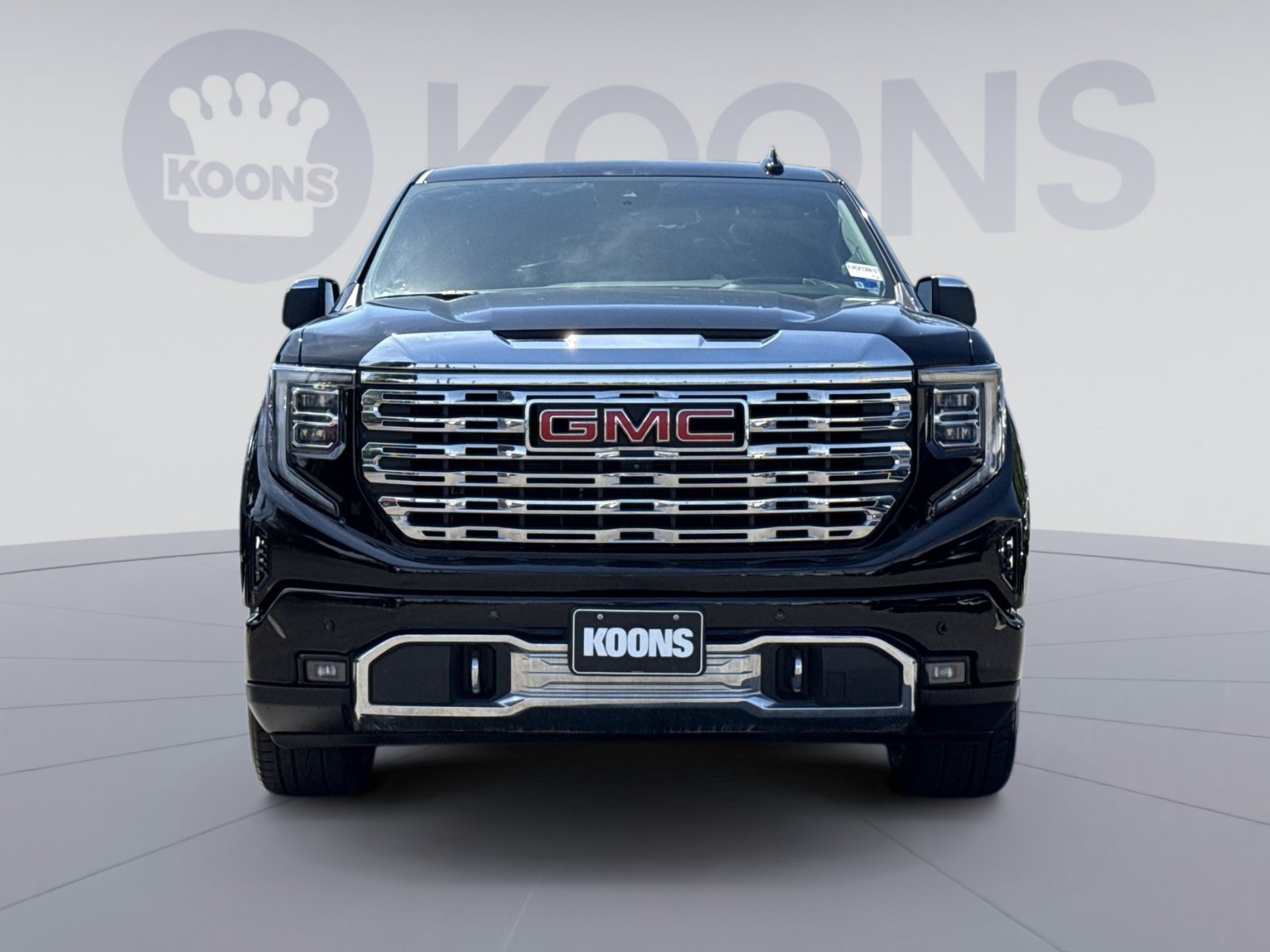 Used 2023 GMC Sierra 1500 Denali w/ Technology Package AWD/4WD image 11