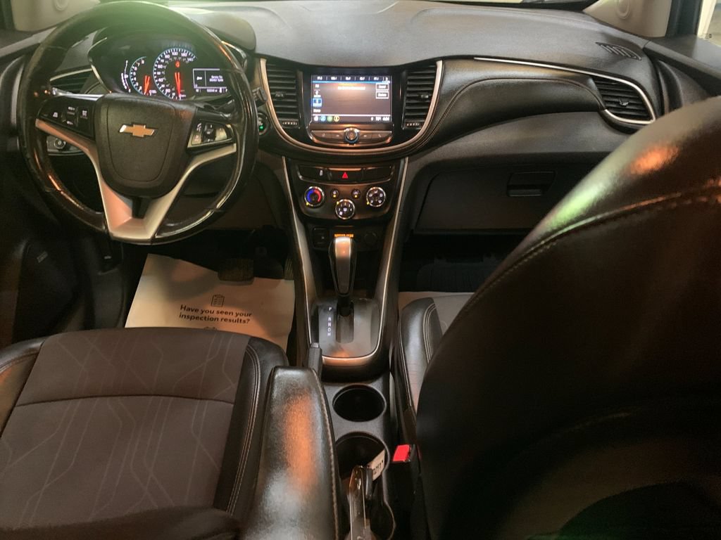 Used 2021 Chevrolet Equinox LT FWD image 16