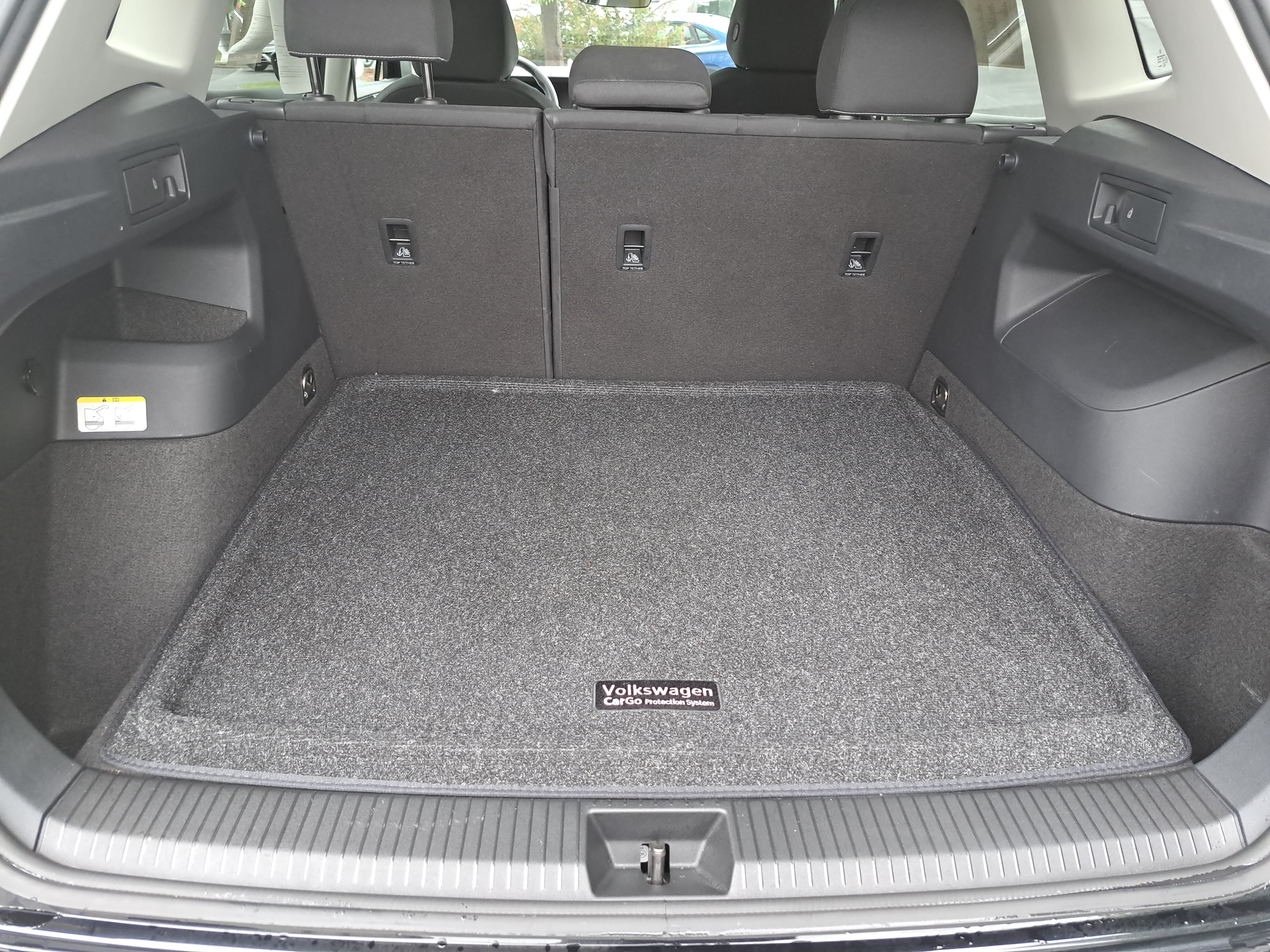 Certified 2025 Volkswagen Tiguan S FWD image 37
