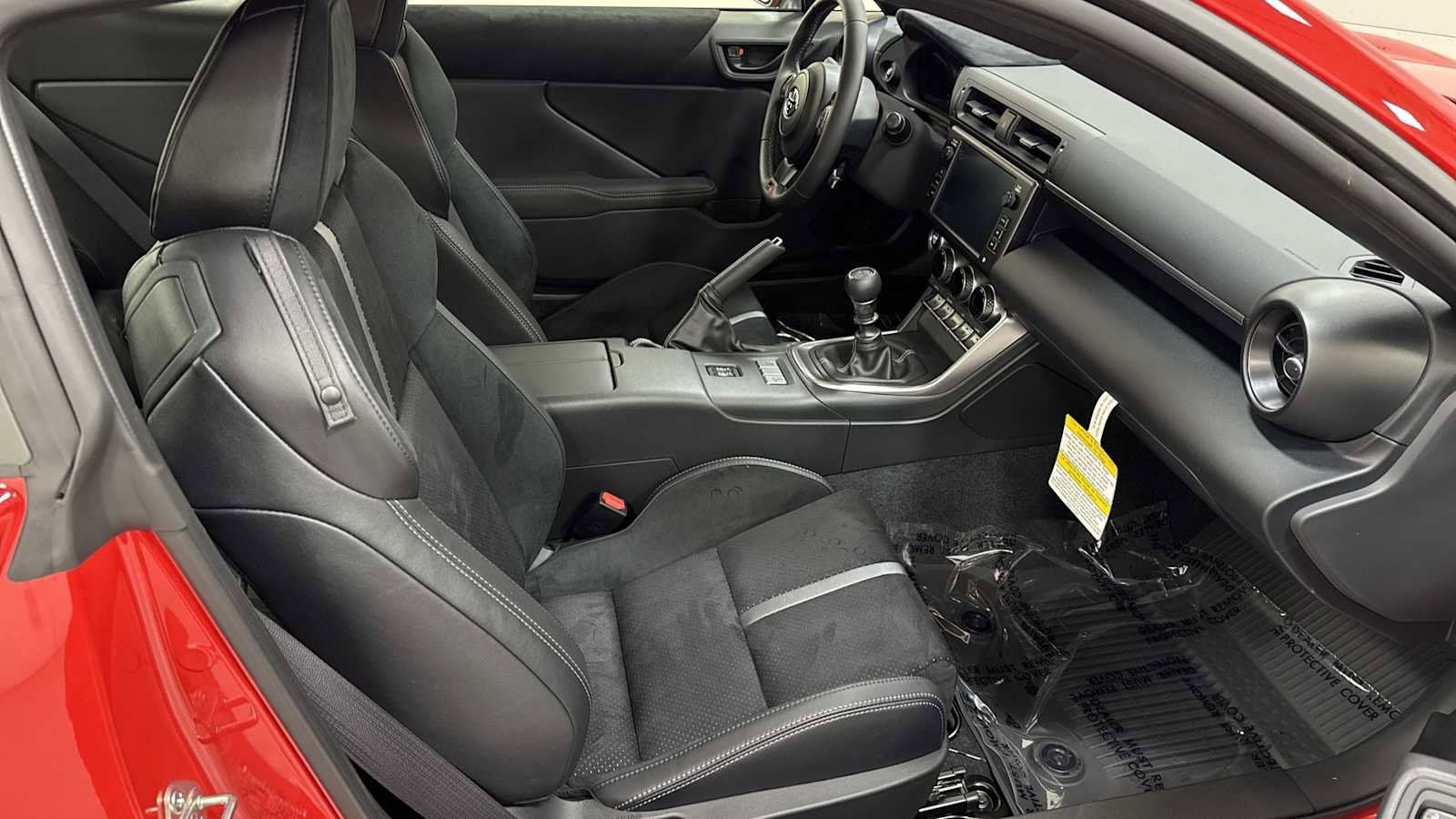 New 2025 Toyota GR86 Premium image 28