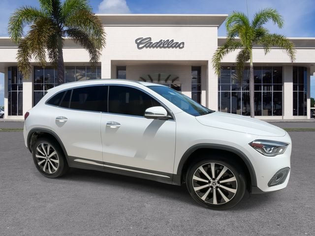 Used 2023 Mercedes-Benz GLA 250 4MATIC w/ Premium Package image 17