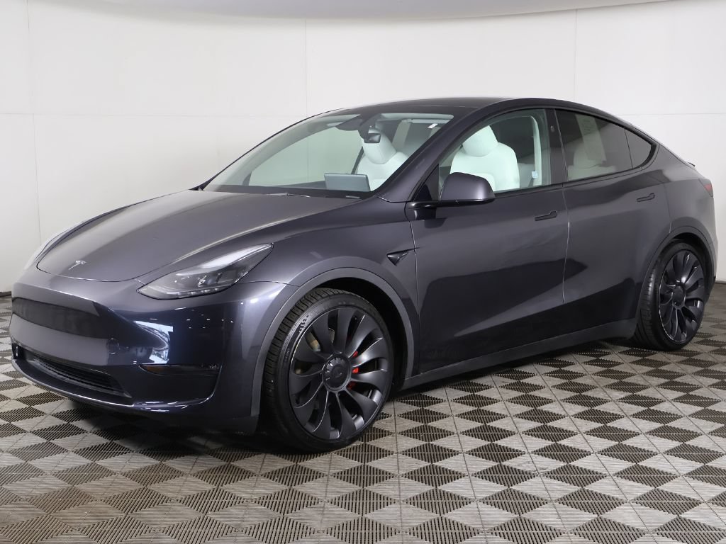 Used 2024 Tesla Model Y Performance AWD/4WD image 11