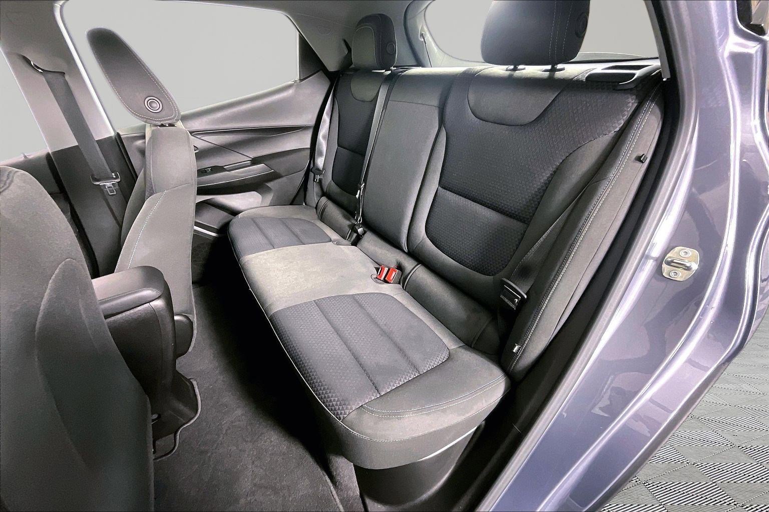 Used 2022 Chevrolet Bolt LT FWD image 21