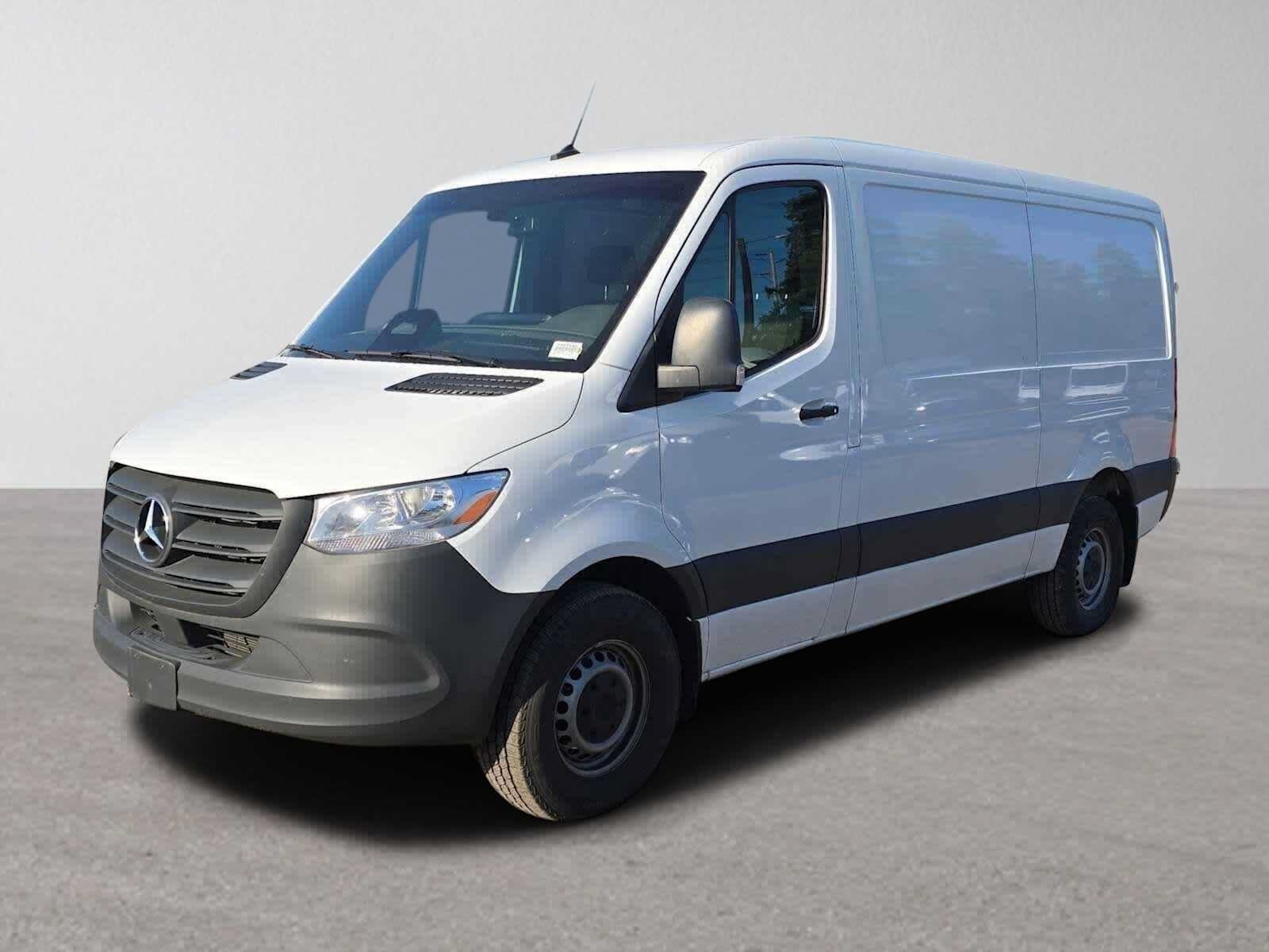 Used 2025 Mercedes-Benz Sprinter 2500 image 7